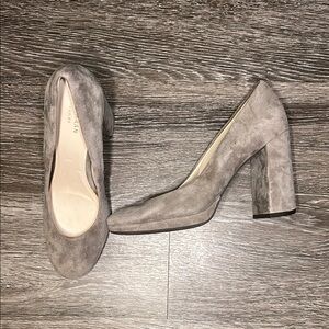 COLE HAAN- suede pumps